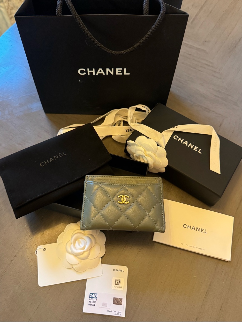 CHANEL Sage Green Quilted Card Holder with Gold CC